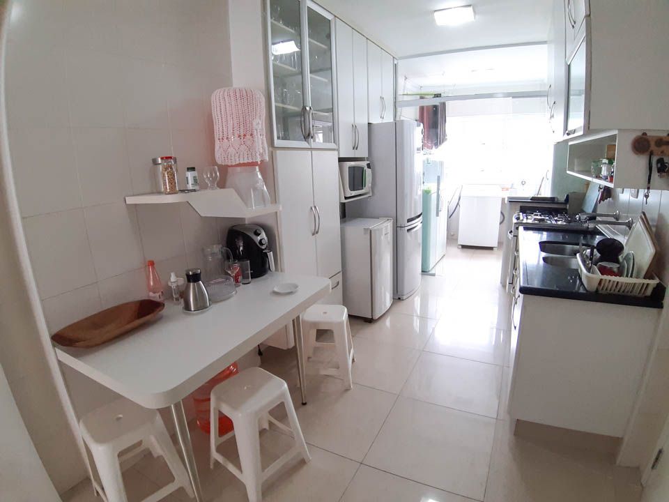 Apartamento à venda com 3 quartos, 130m² - Foto 17