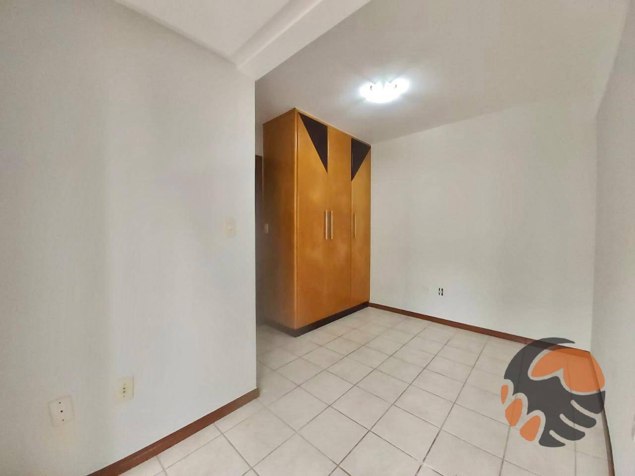 Apartamento à venda com 3 quartos, 94m² - Foto 12