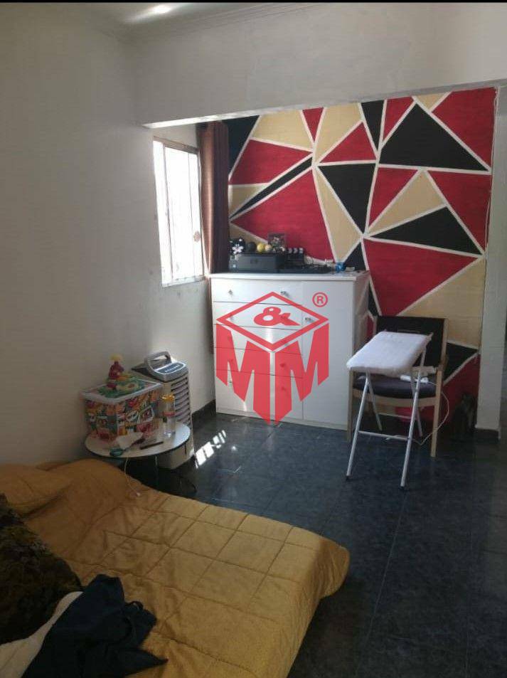 Sobrado à venda com 4 quartos, 195m² - Foto 2