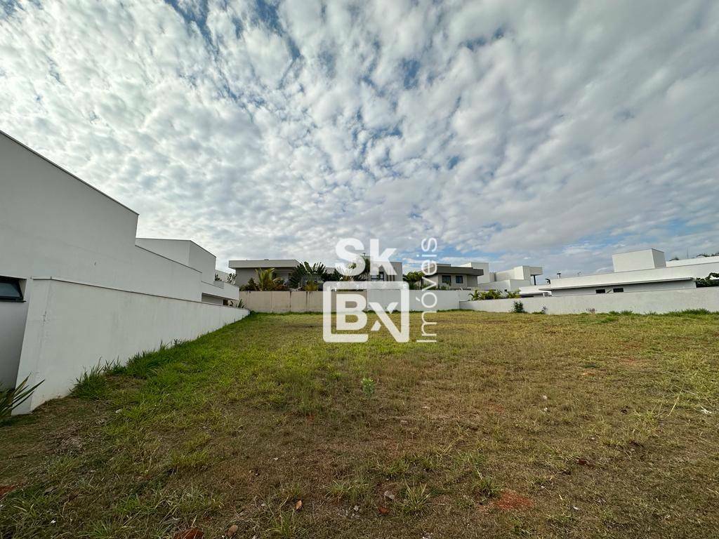 Loteamento e Condomínio, 557 m² - Foto 1