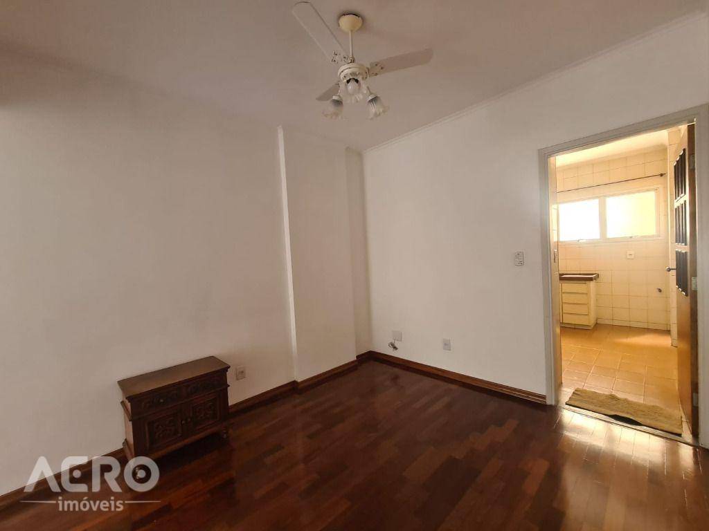 Apartamento à venda com 3 quartos, 107m² - Foto 9