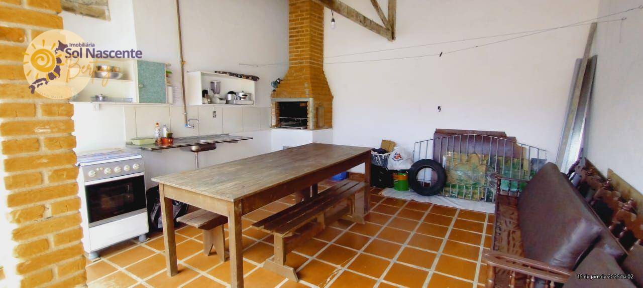 Casa para alugar com 4 quartos, 165m² - Foto 26