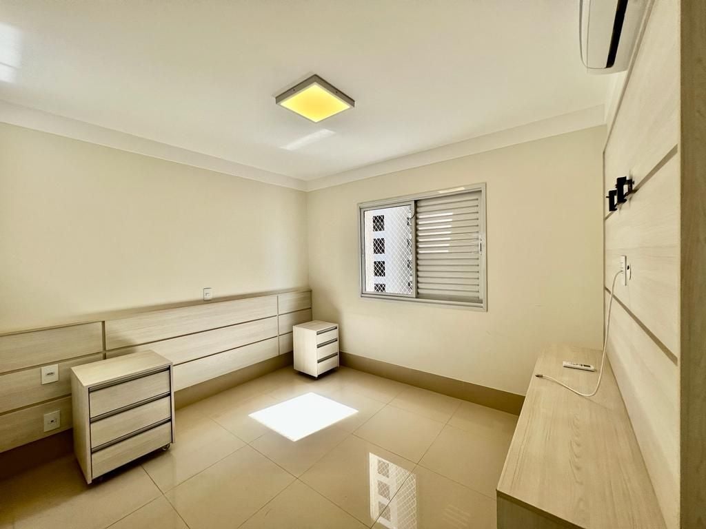 Apartamento à venda com 3 quartos, 123m² - Foto 10