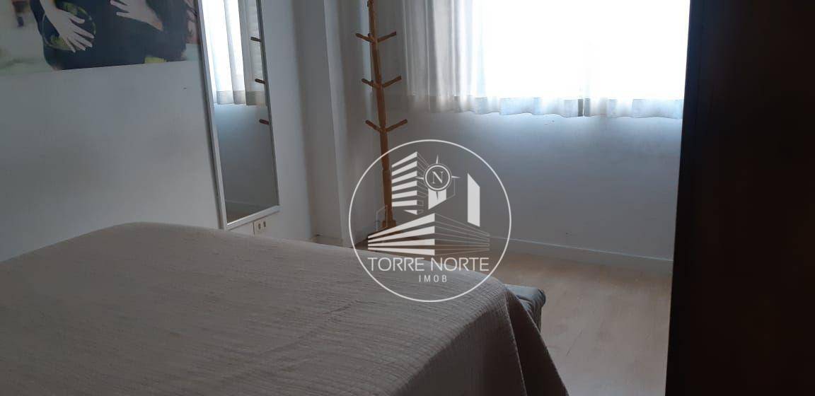 Apartamento à venda com 2 quartos, 70m² - Foto 14