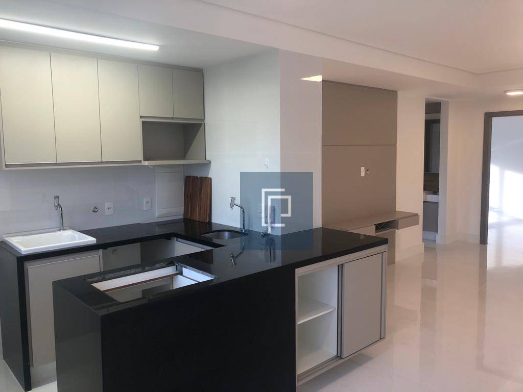 Apartamento à venda e aluguel com 2 quartos, 72m² - Foto 2