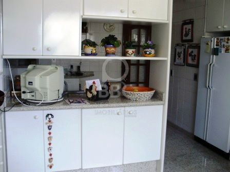 Apartamento à venda com 3 quartos, 117m² - Foto 13