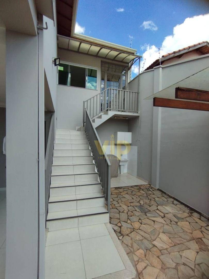 Casa à venda com 3 quartos, 190m² - Foto 5