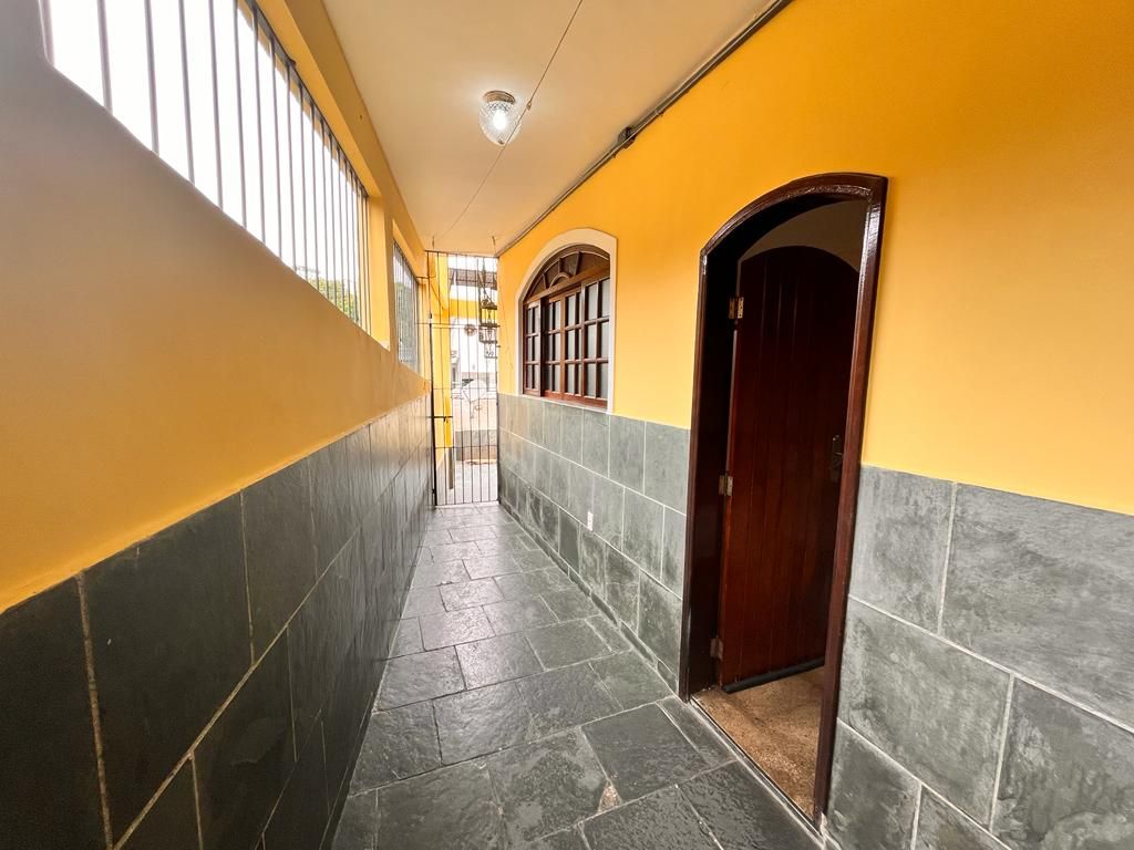 Casa de Condomínio à venda com 3 quartos, 225m² - Foto 35