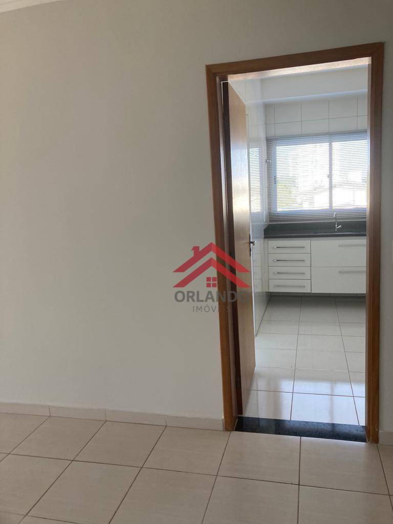 Apartamento à venda com 2 quartos, 72m² - Foto 2