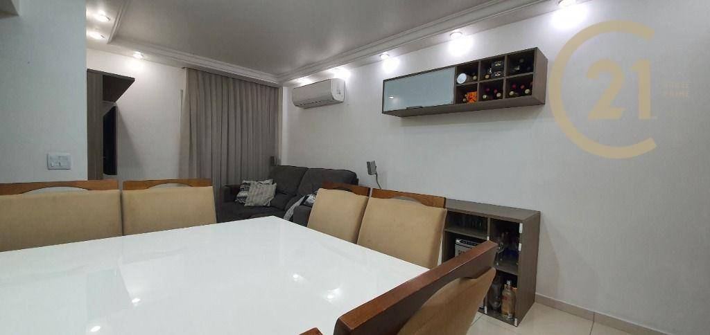 Apartamento à venda com 2 quartos, 57m² - Foto 1