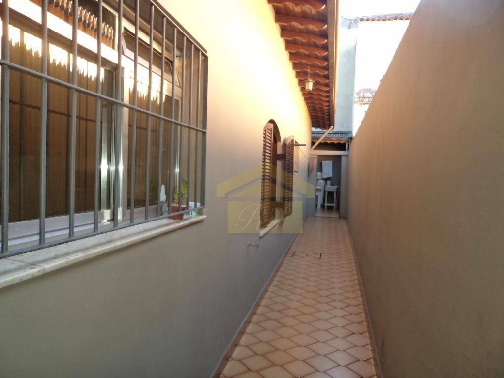 Casa à venda com 3 quartos, 150m² - Foto 11