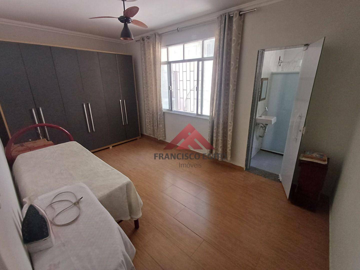 Casa à venda com 4 quartos, 108m² - Foto 12