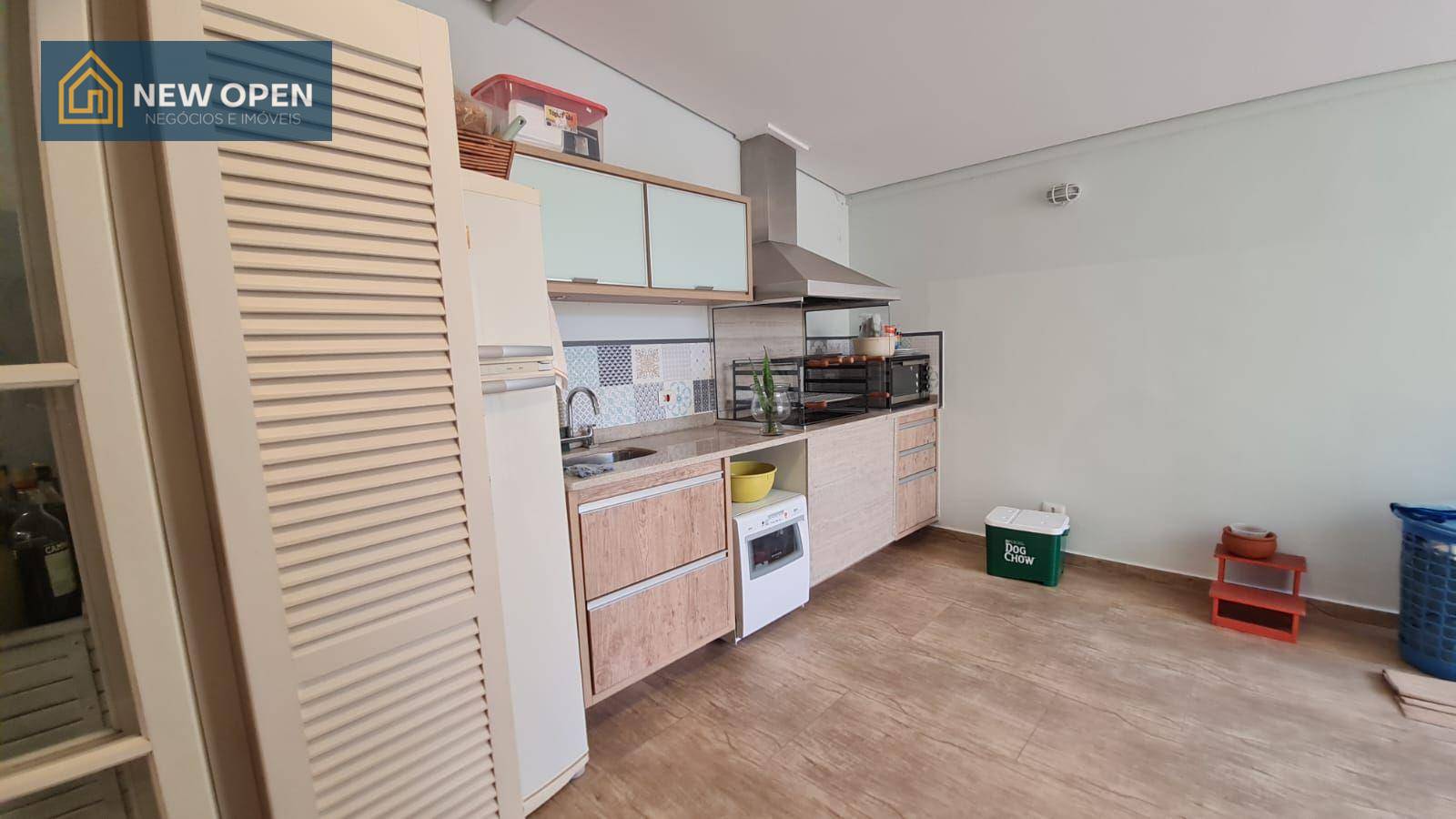 Casa à venda com 3 quartos, 170m² - Foto 11