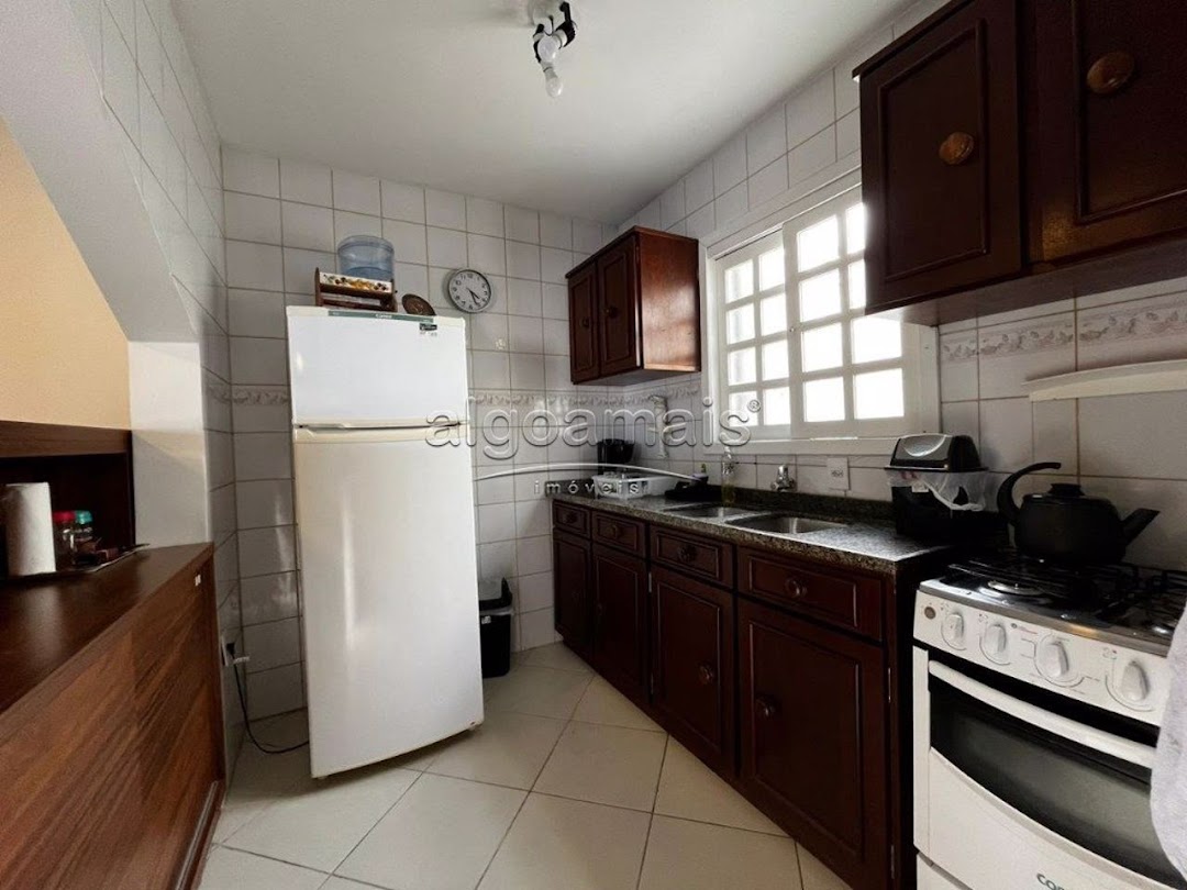 Casa à venda com 3 quartos, 150m² - Foto 14