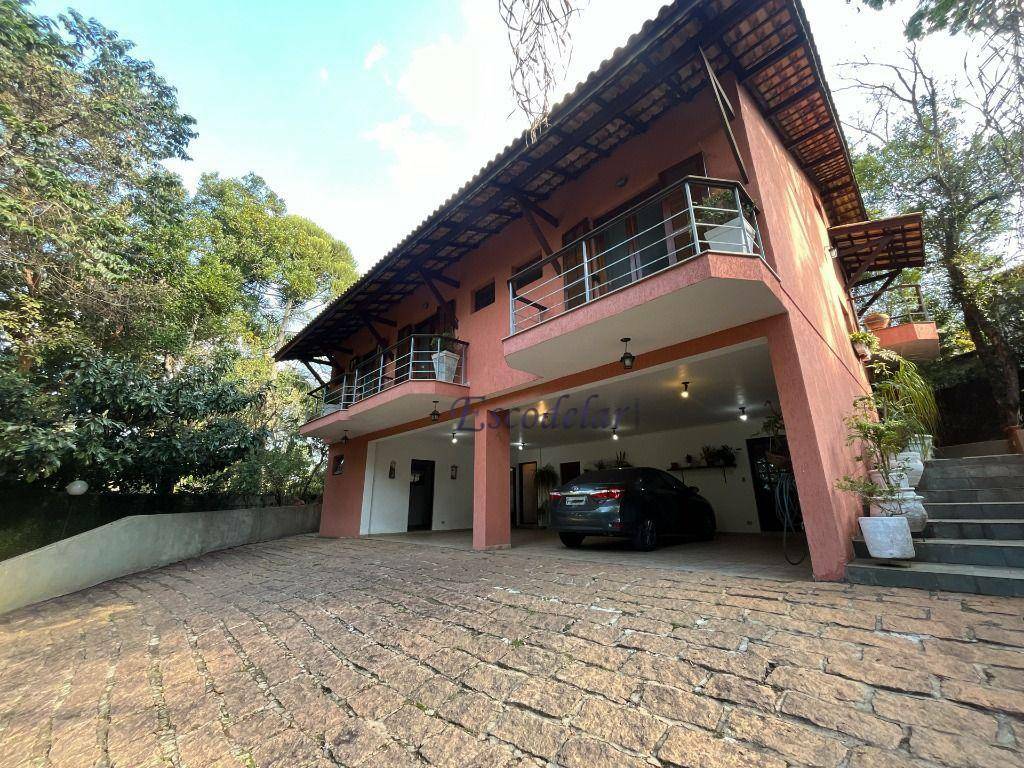 Casa à venda com 3 quartos, 269m² - Foto 1