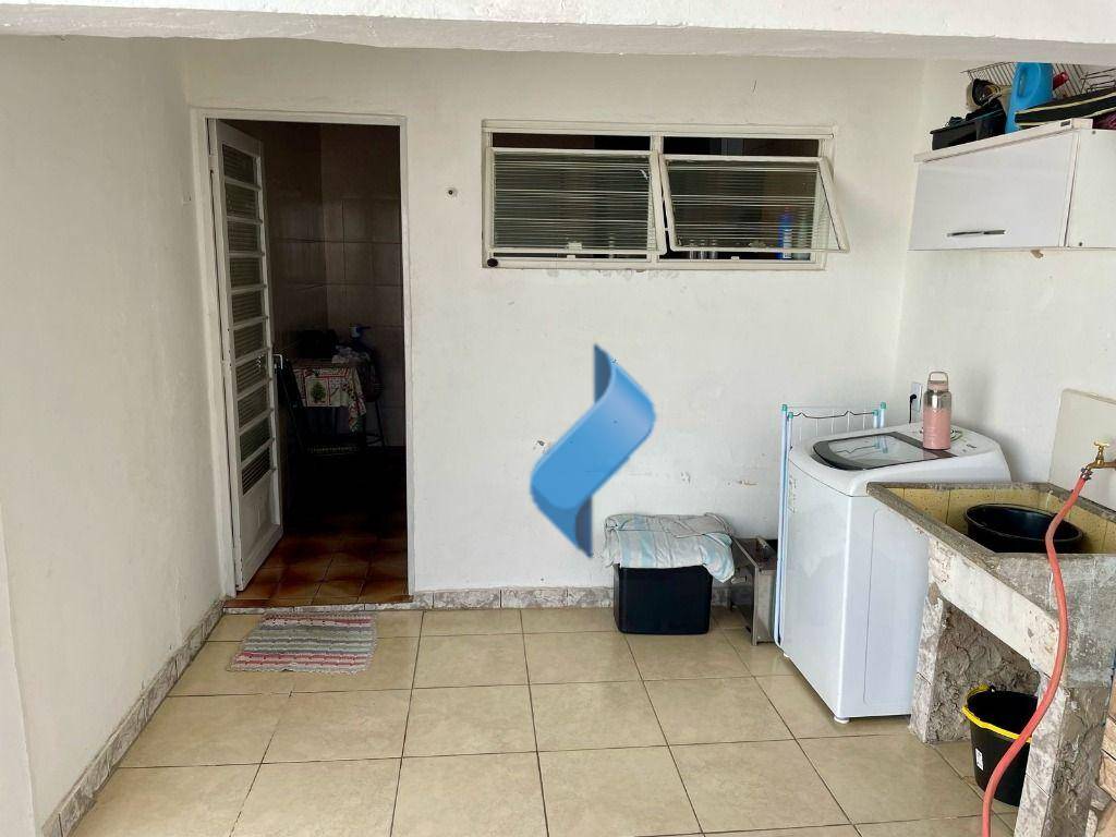 Casa à venda com 2 quartos, 199m² - Foto 10