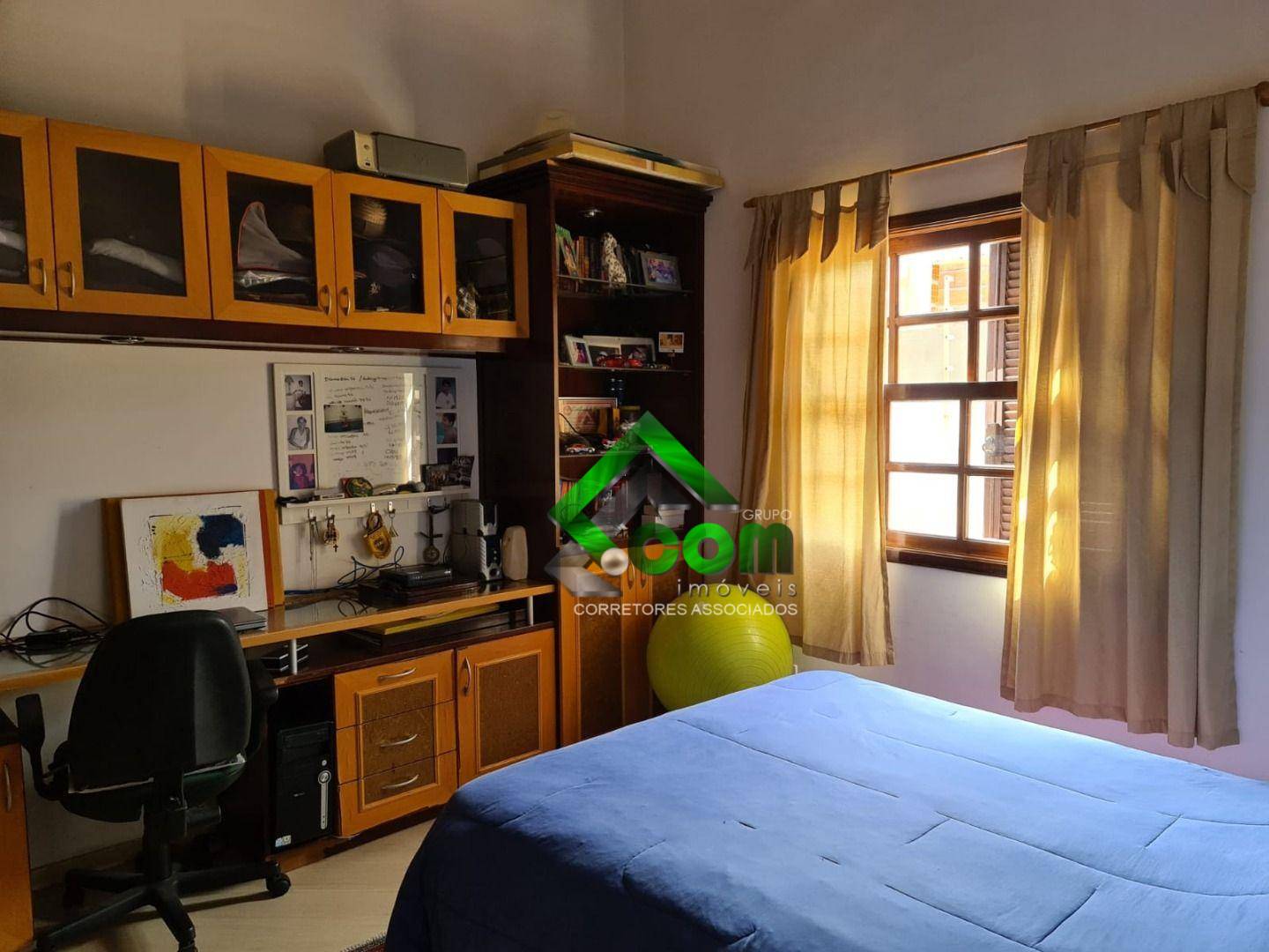 Casa à venda com 3 quartos, 207m² - Foto 12