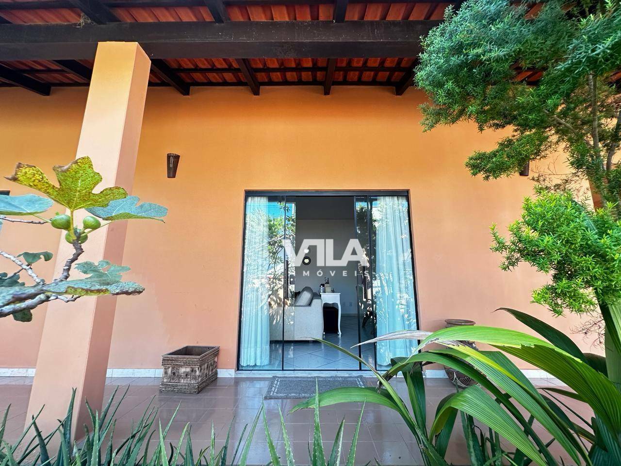 Casa à venda com 3 quartos, 229m² - Foto 5