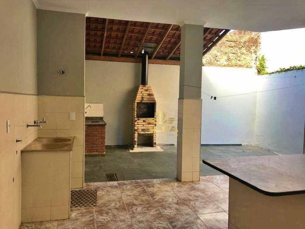 Casa à venda com 4 quartos, 302m² - Foto 18