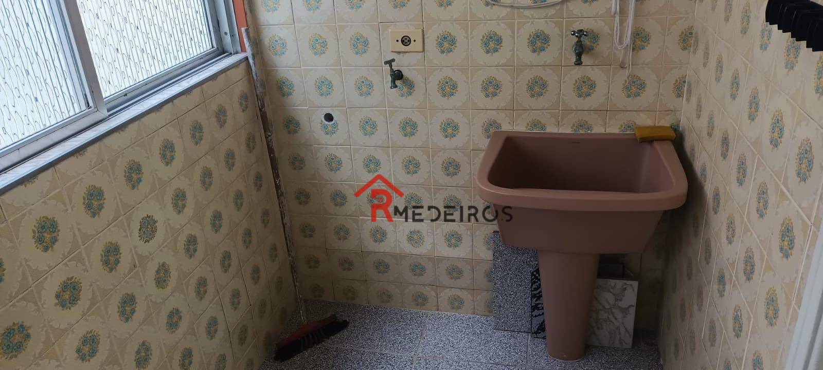 Apartamento à venda com 2 quartos, 65m² - Foto 17