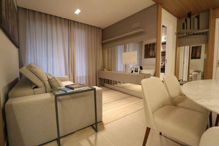 Apartamento à venda com 2 quartos, 104m² - Foto 4