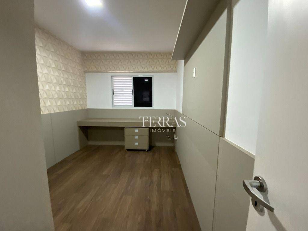 Apartamento à venda com 3 quartos, 134m² - Foto 11