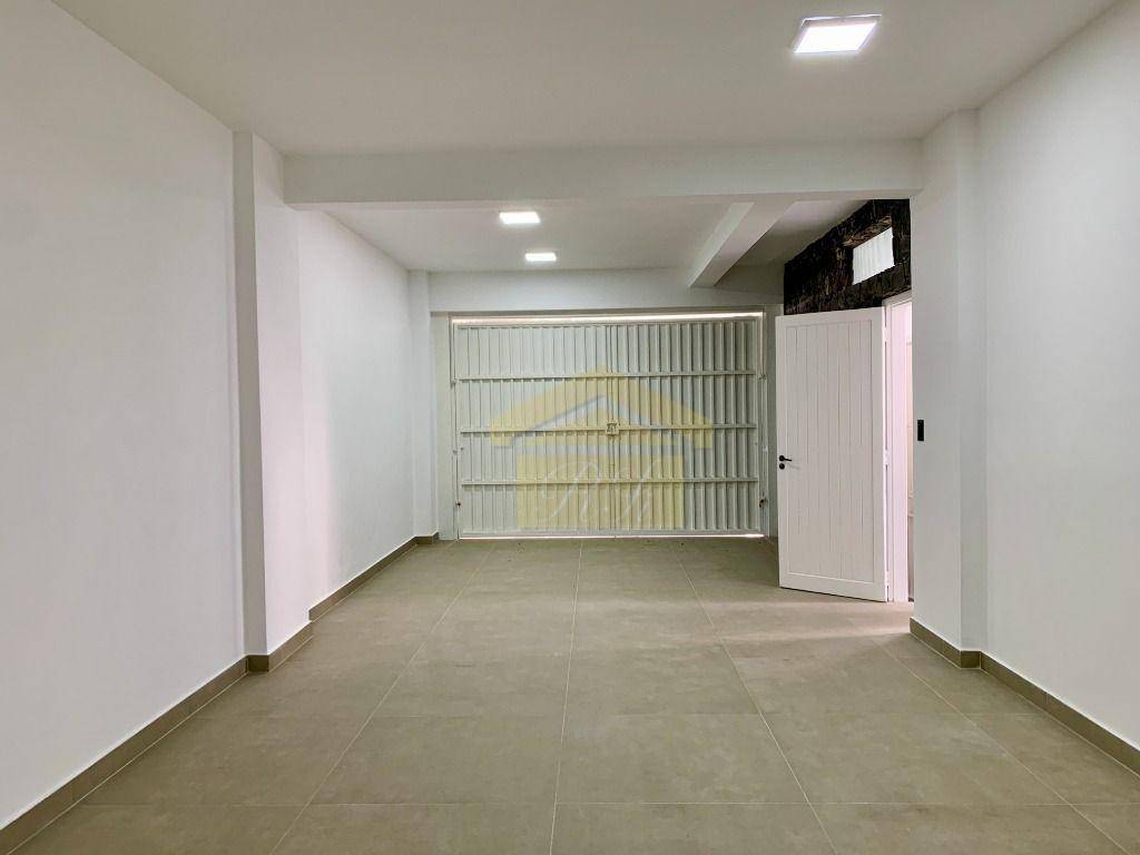 Sobrado à venda com 3 quartos, 240m² - Foto 30