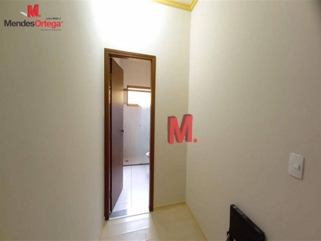 Casa à venda com 3 quartos, 181m² - Foto 11