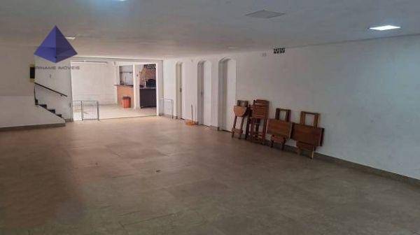 Sobrado à venda com 3 quartos, 250m² - Foto 35