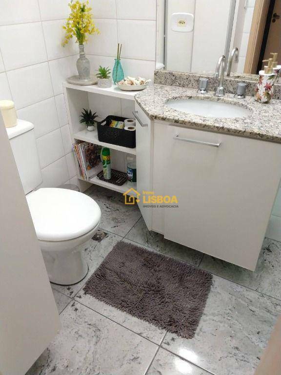 Apartamento para alugar com 3 quartos, 82m² - Foto 23