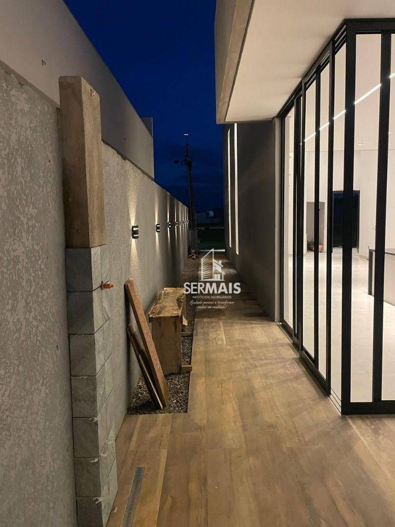 Casa à venda com 3 quartos, 238m² - Foto 10