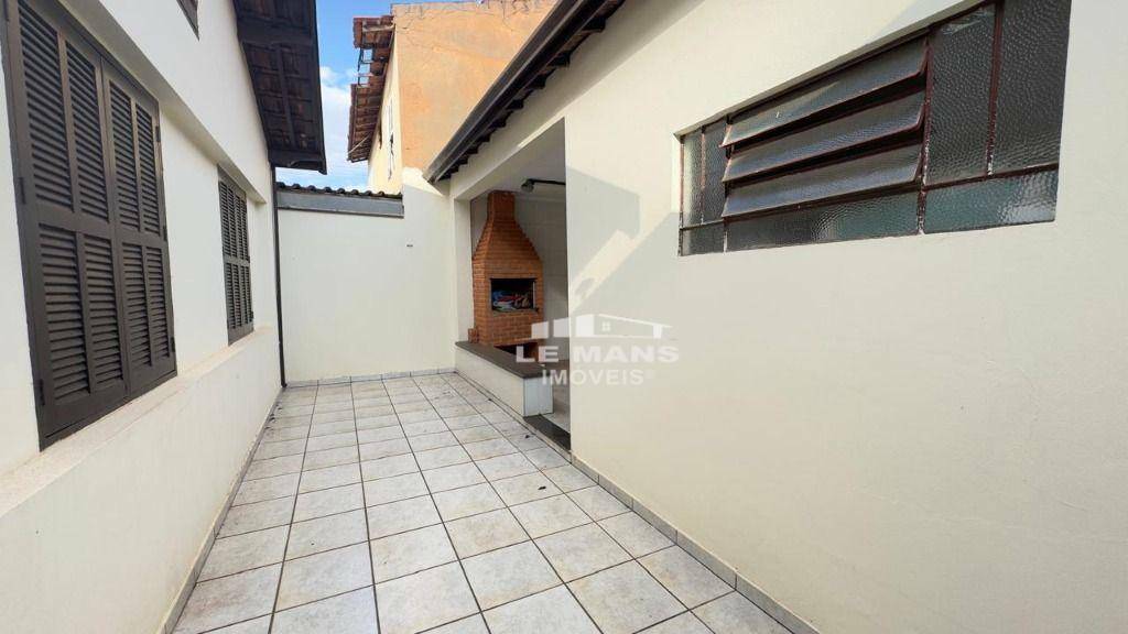 Casa à venda com 3 quartos, 125m² - Foto 16