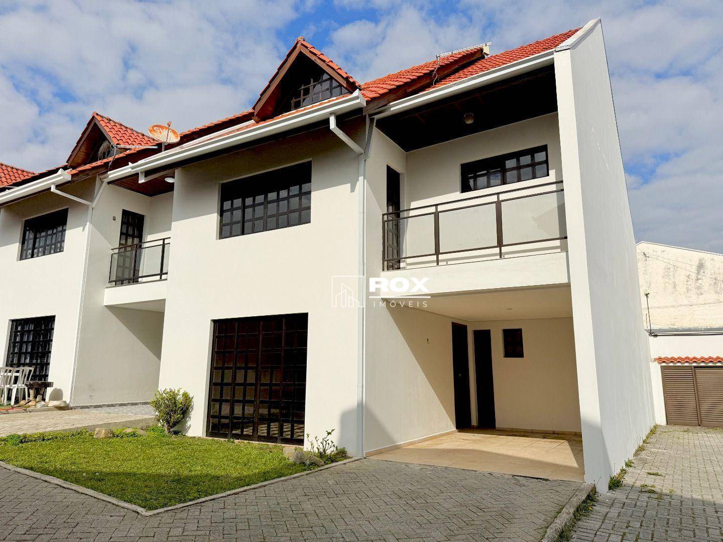 Sobrado à venda com 3 quartos, 142m² - Foto 1