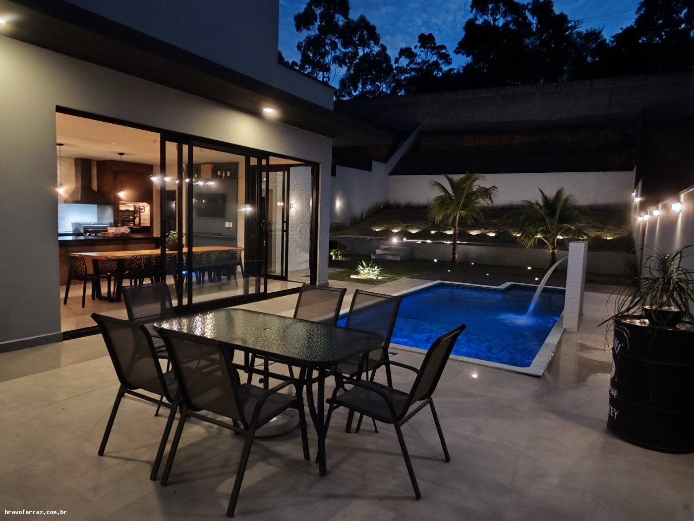 Casa de Condomínio à venda com 3 quartos, 272m² - Foto 33