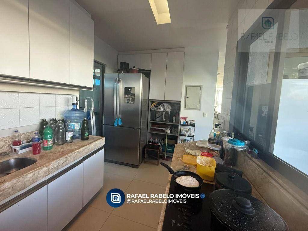 Casa de Condomínio para alugar com 4 quartos, 207m² - Foto 6