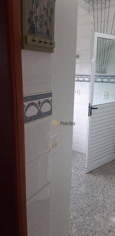 Apartamento à venda com 3 quartos, 130m² - Foto 51