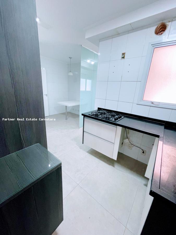 Apartamento à venda com 3 quartos, 137m² - Foto 4