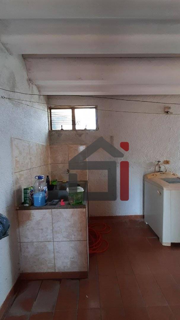 Casa à venda com 2 quartos, 129m² - Foto 11