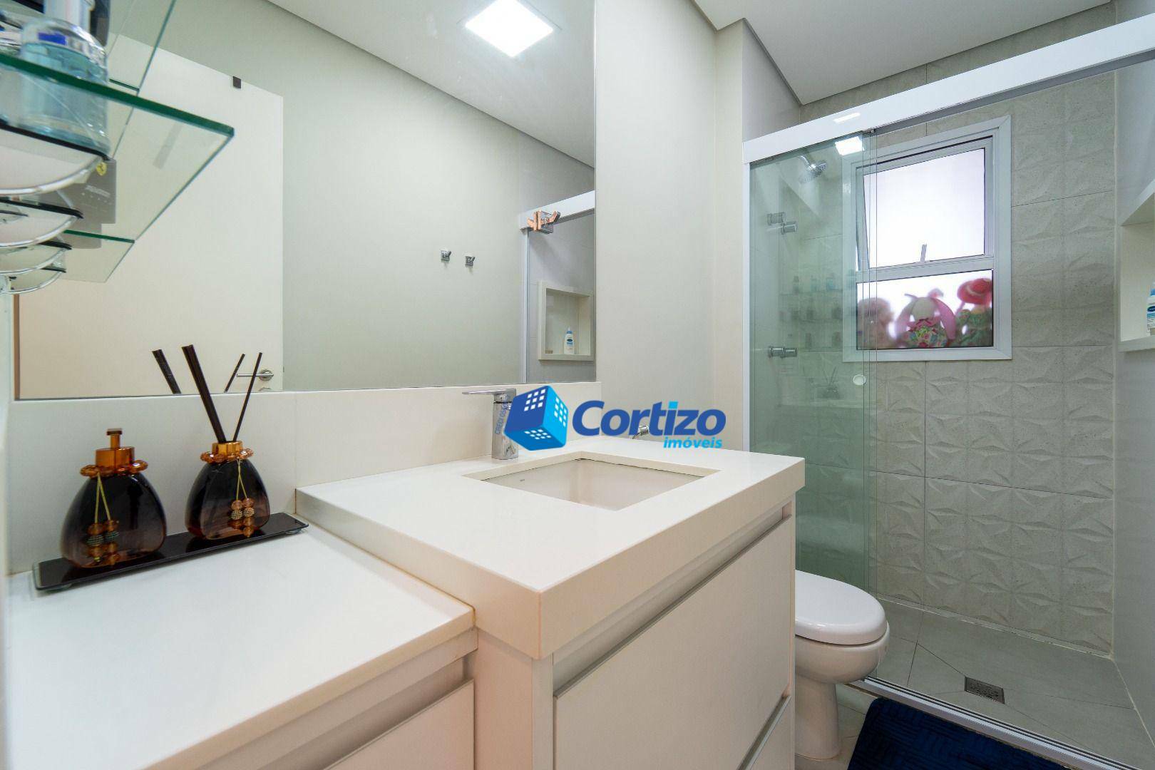 Apartamento à venda com 3 quartos, 271m² - Foto 47