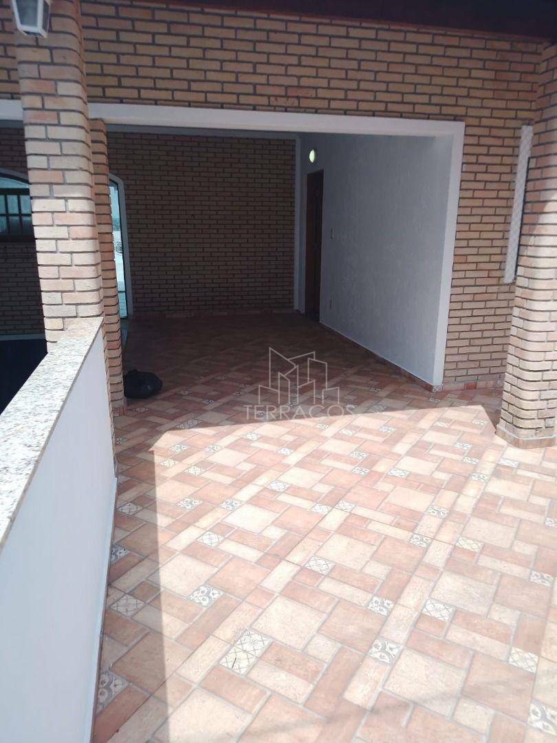 Casa à venda com 4 quartos, 320m² - Foto 22