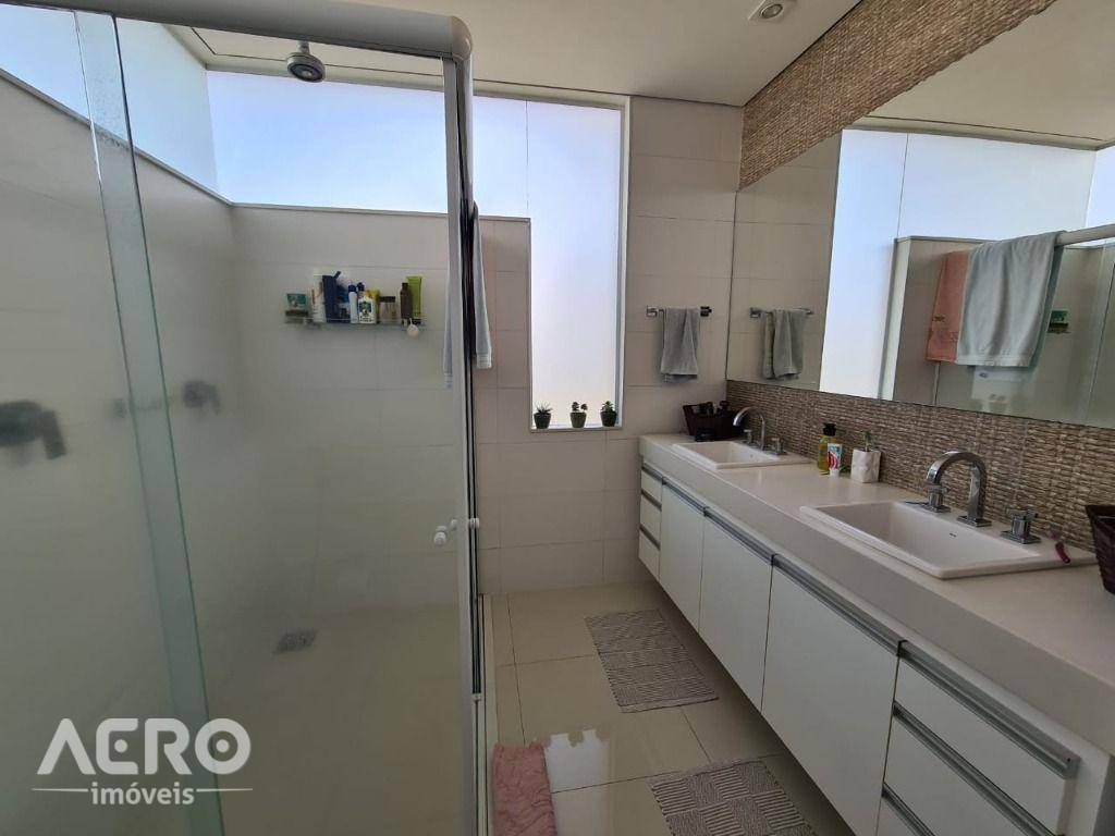 Casa de Condomínio à venda com 3 quartos, 330m² - Foto 7