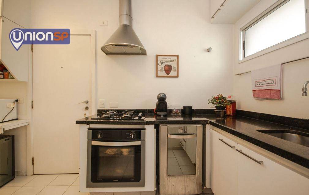 Apartamento à venda com 3 quartos, 137m² - Foto 13