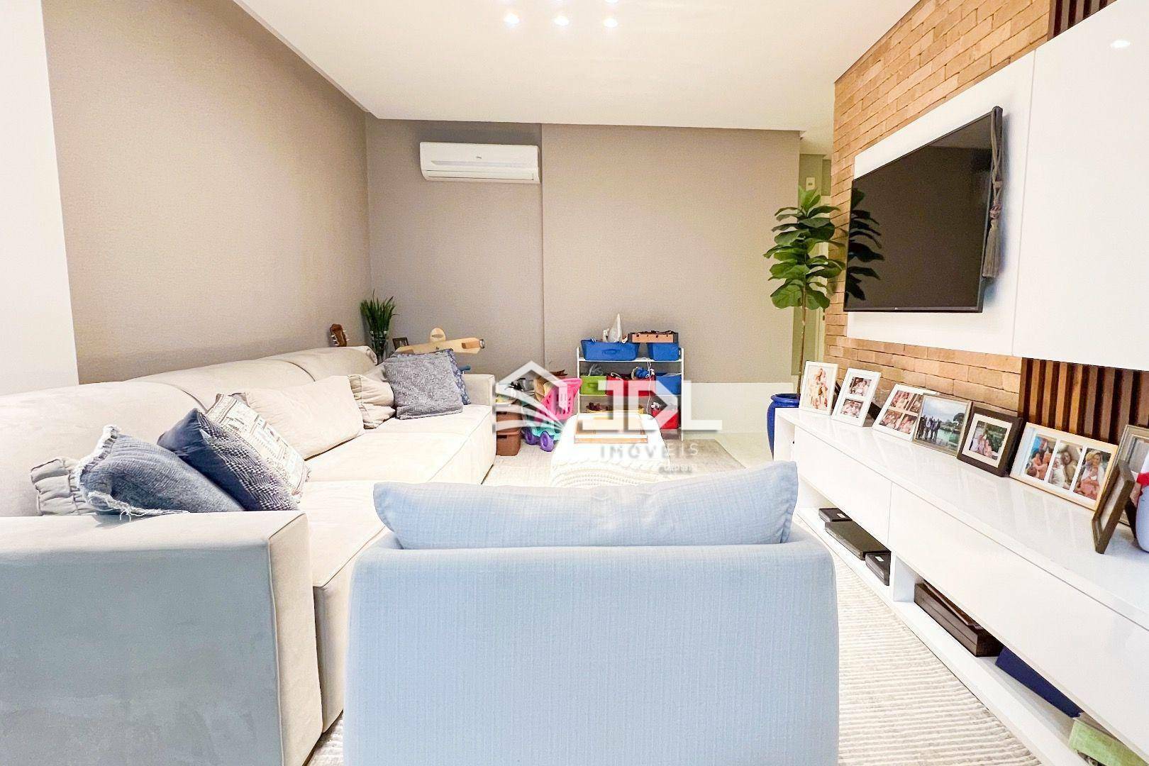 Apartamento, 3 quartos, 136 m² - Foto 2