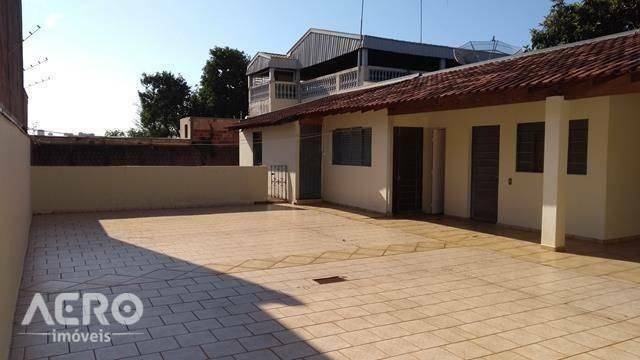 Casa à venda com 3 quartos, 182m² - Foto 3