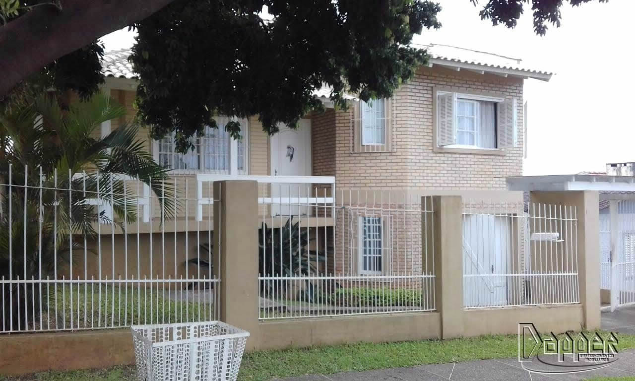 Casa à venda com 3 quartos, 220m² - Foto 1