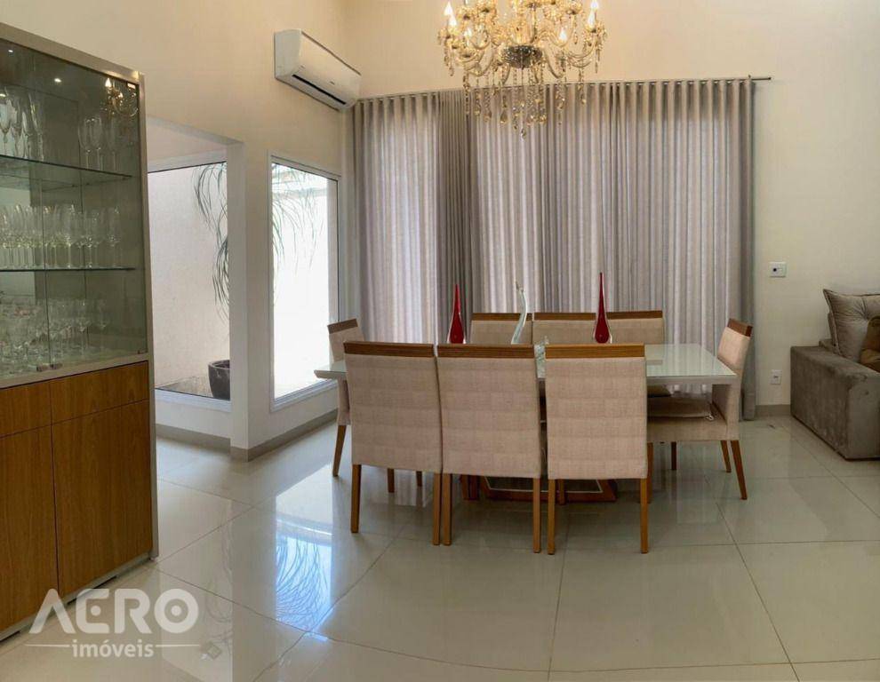 Casa à venda com 4 quartos, 290m² - Foto 27