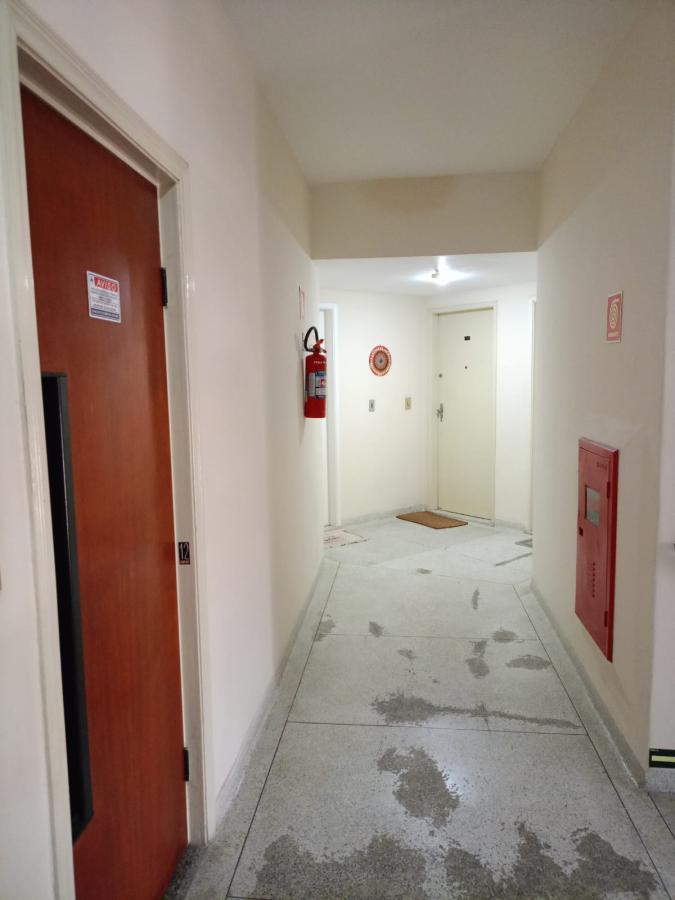 Apartamento à venda com 1 quarto, 77m² - Foto 2