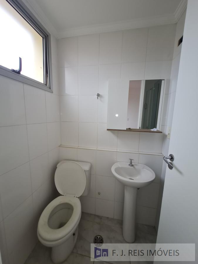 Apartamento para alugar com 2 quartos, 55m² - Foto 12