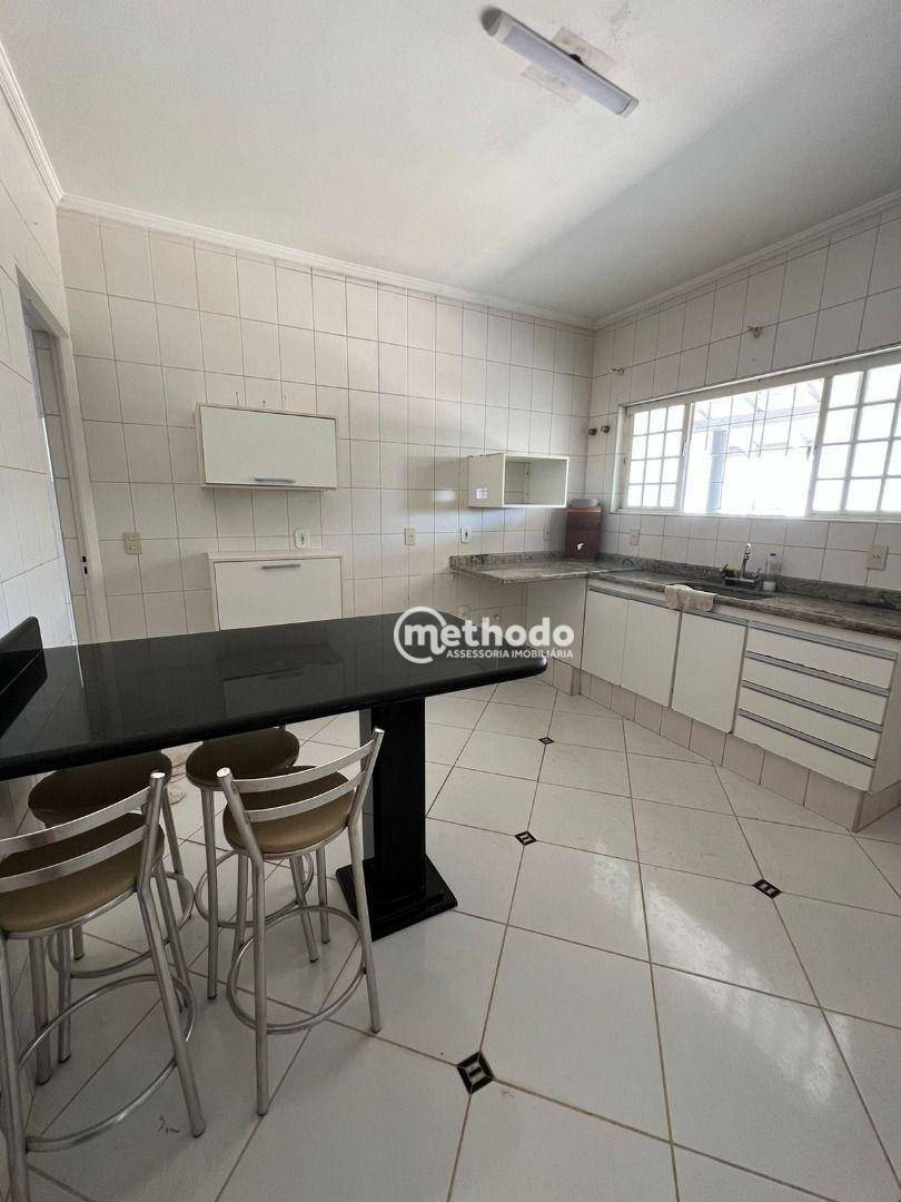 Casa à venda com 3 quartos, 420m² - Foto 8