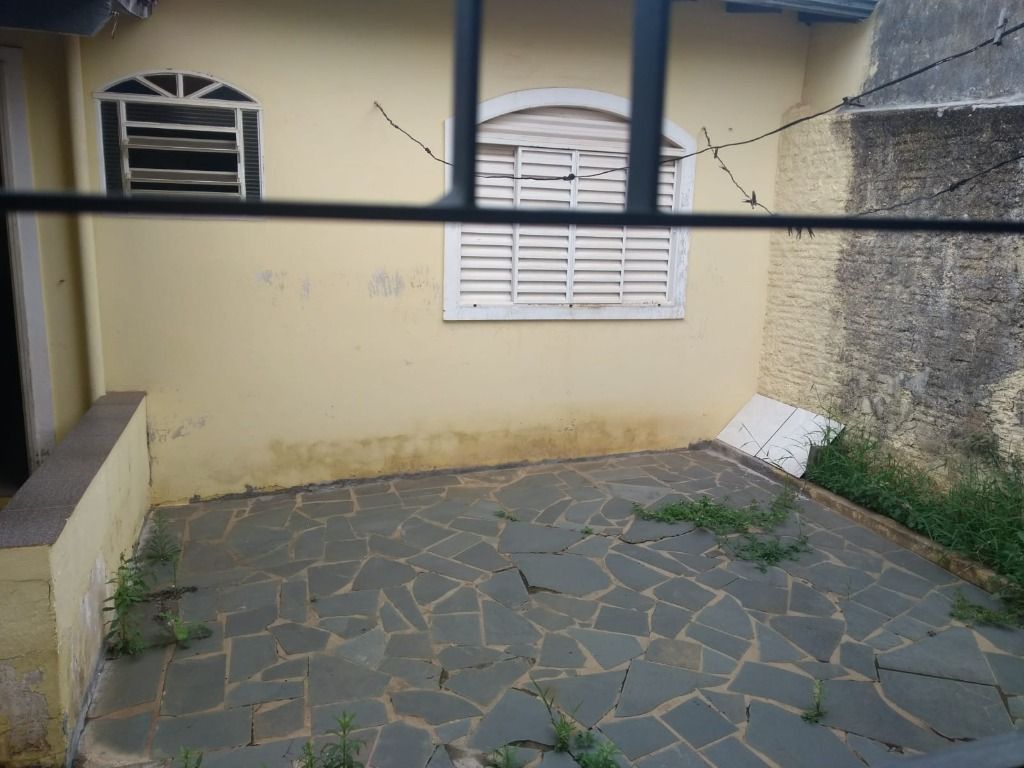 Casa à venda com 3 quartos, 240m² - Foto 27